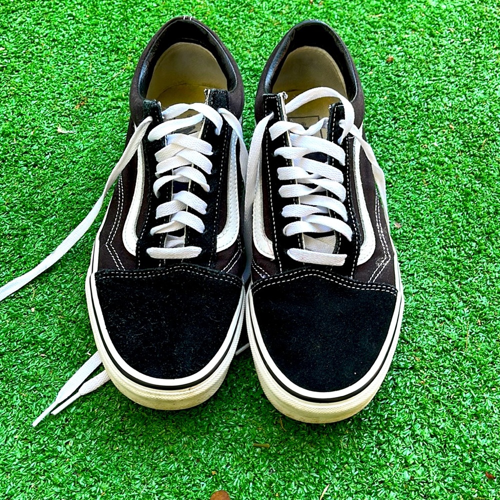 VANS off the wall slightly used they are in great condition.